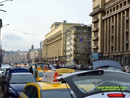 Митинг таксистов Москвы
